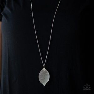Fall Foliage - Paparazzi Necklace